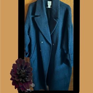H&M long oversized boucle wool coat. Size XXL